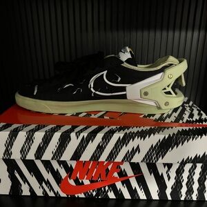 Nike acronym size 8.5 men’s deadstock